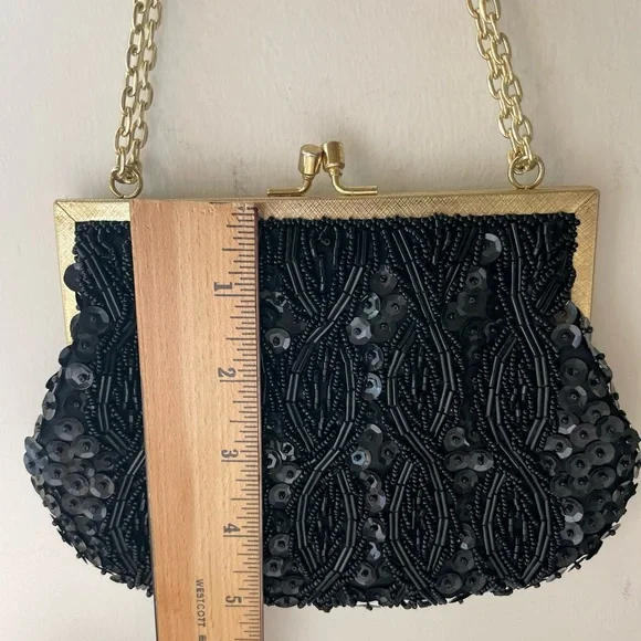 Beaded Hand Purse | Handmade | Gold Chain - Picture 13 of 16